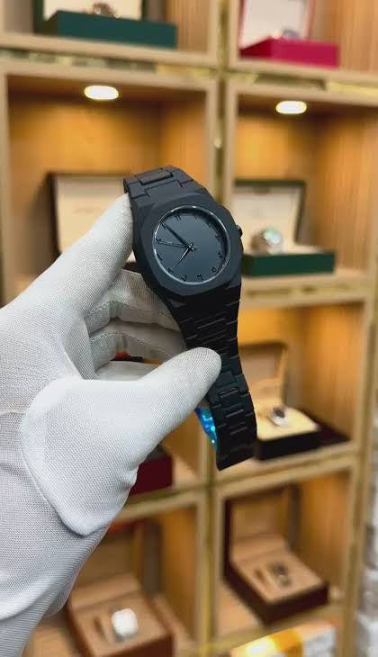 Black Aura Watch